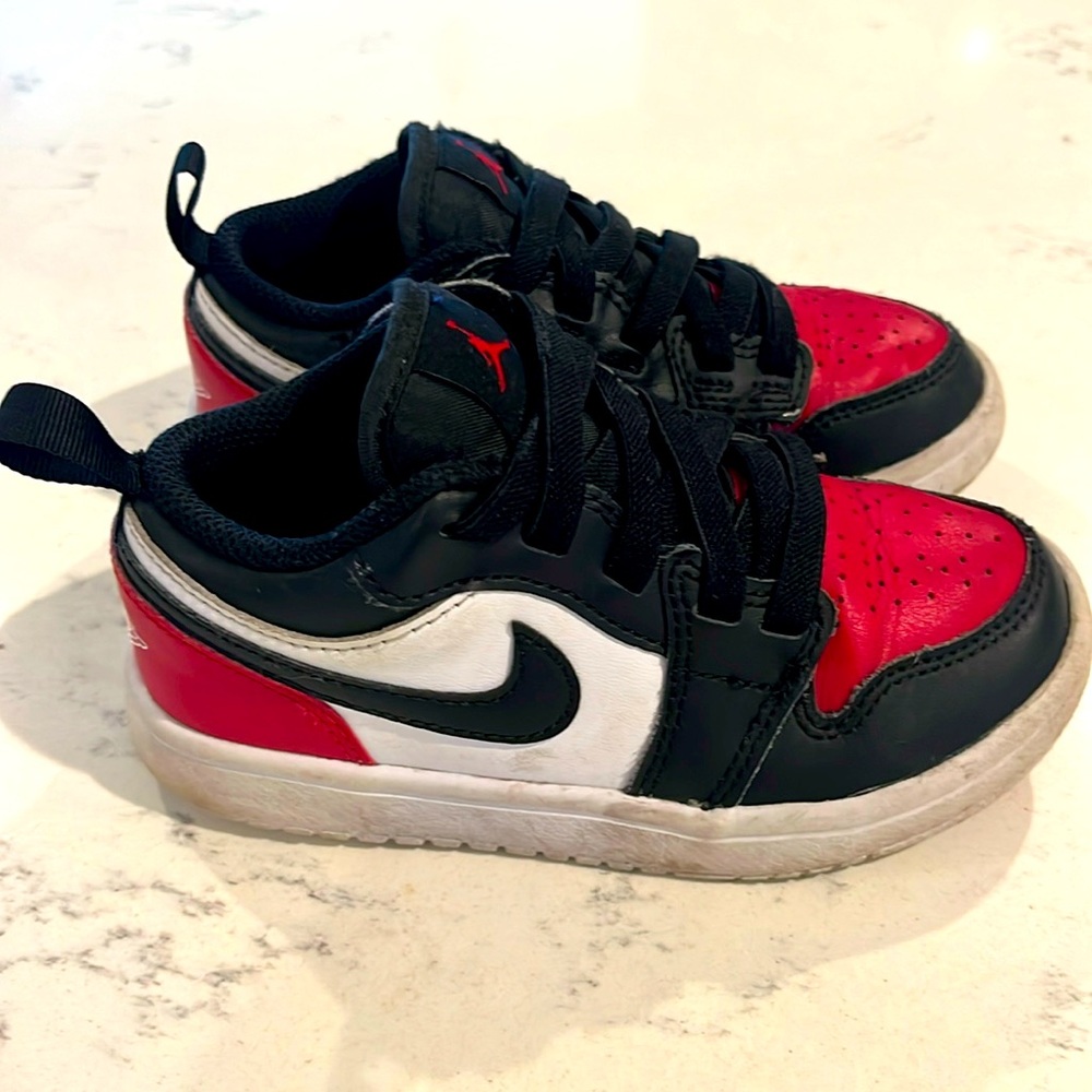 Nike Air Jordan Toddler/Kids Lows - Easy On Off Velcro